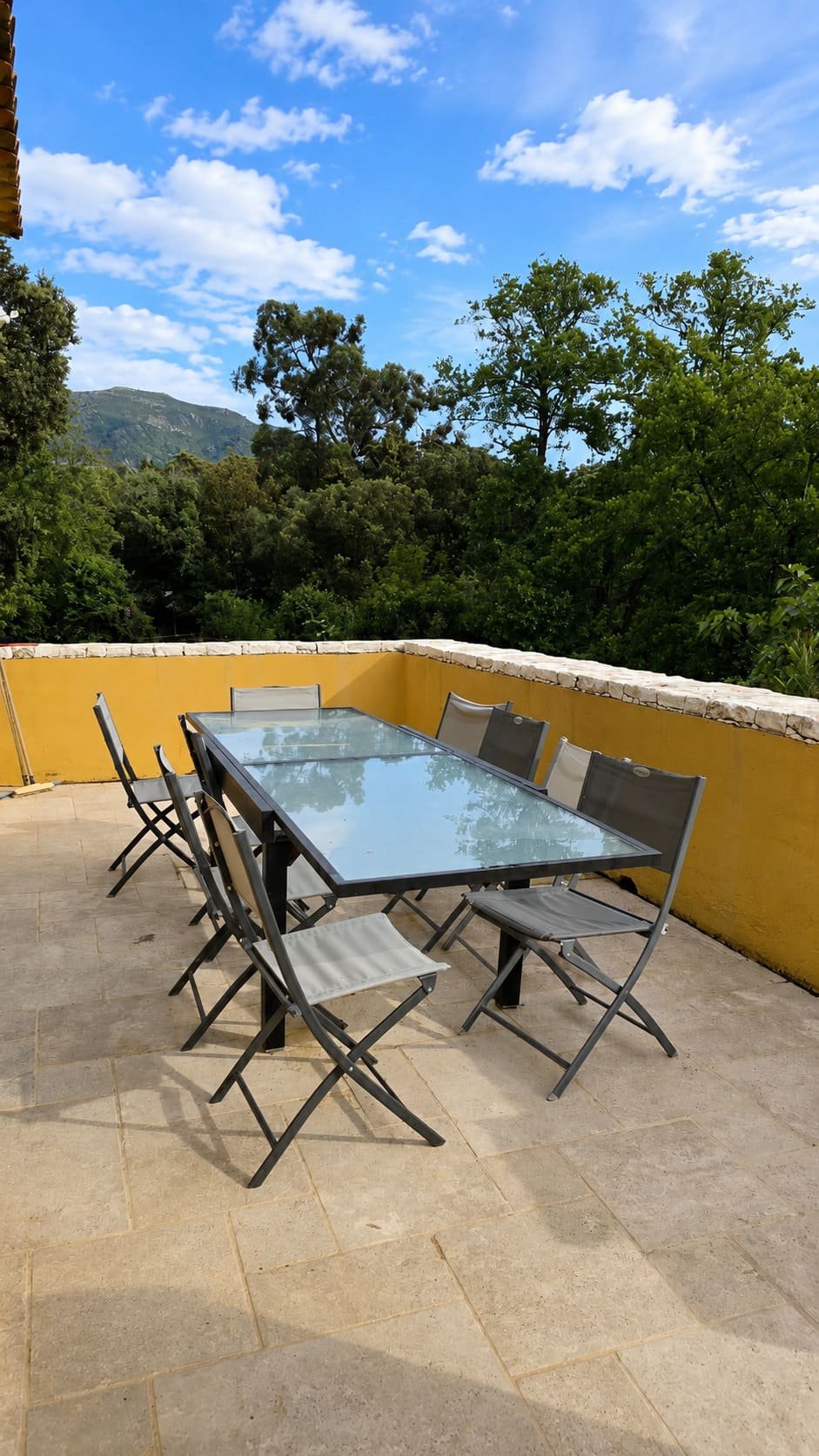 Maison avec terrasse à louer saint florent